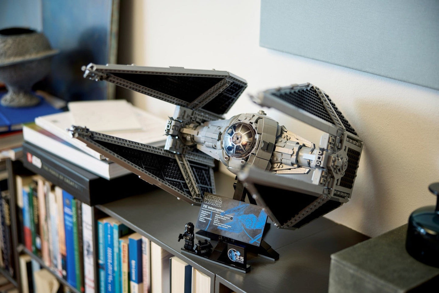 LEGO® Star Wars™ TIE Interceptor UCS 75382