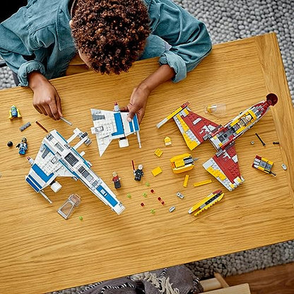 LEGO® Star Wars™ Ahsoka E-Wing de la Nouvelle République vs. Shin Hati chasseur stellaire 75364