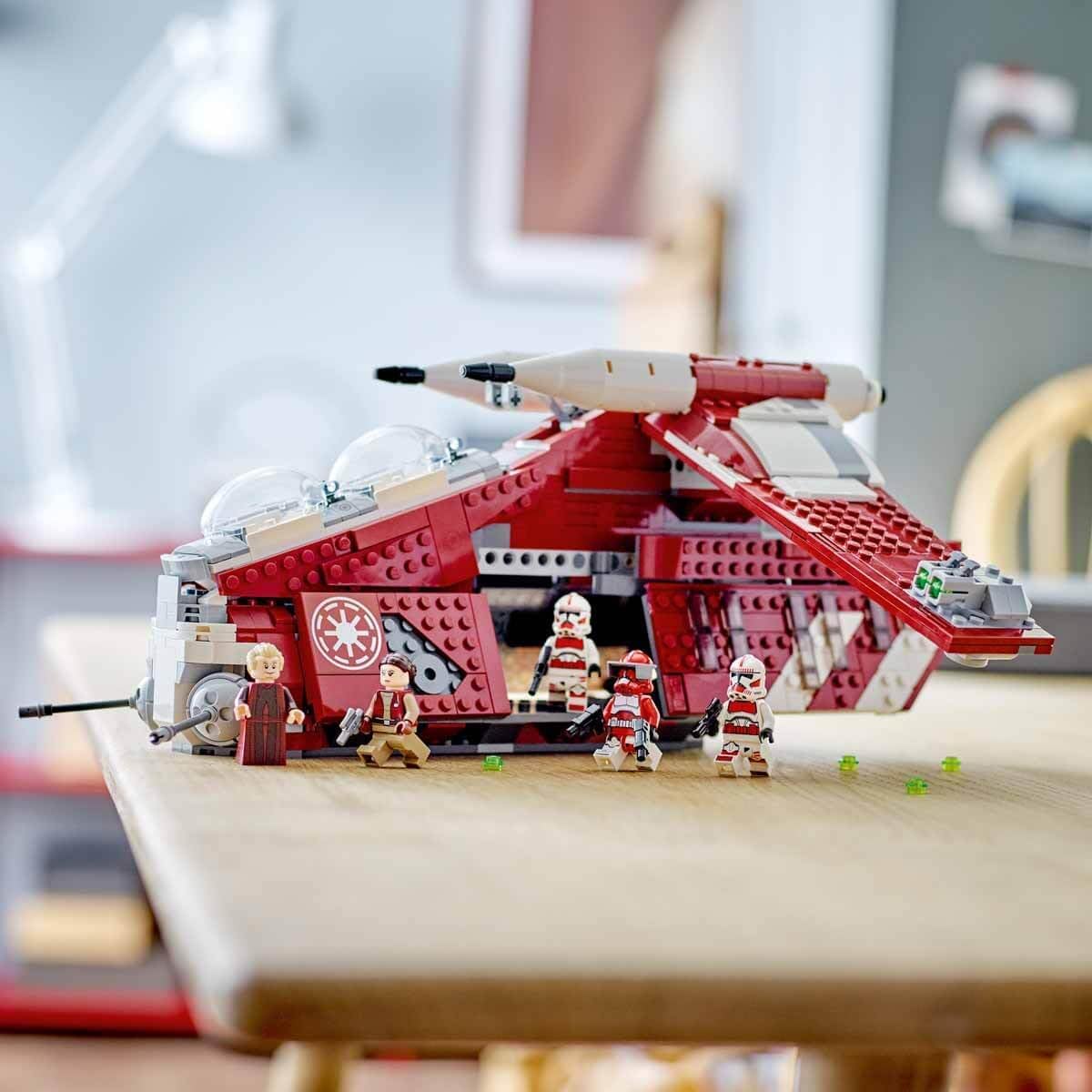 LEGO® Star Wars™ Coruscant Guard Gunship 75354