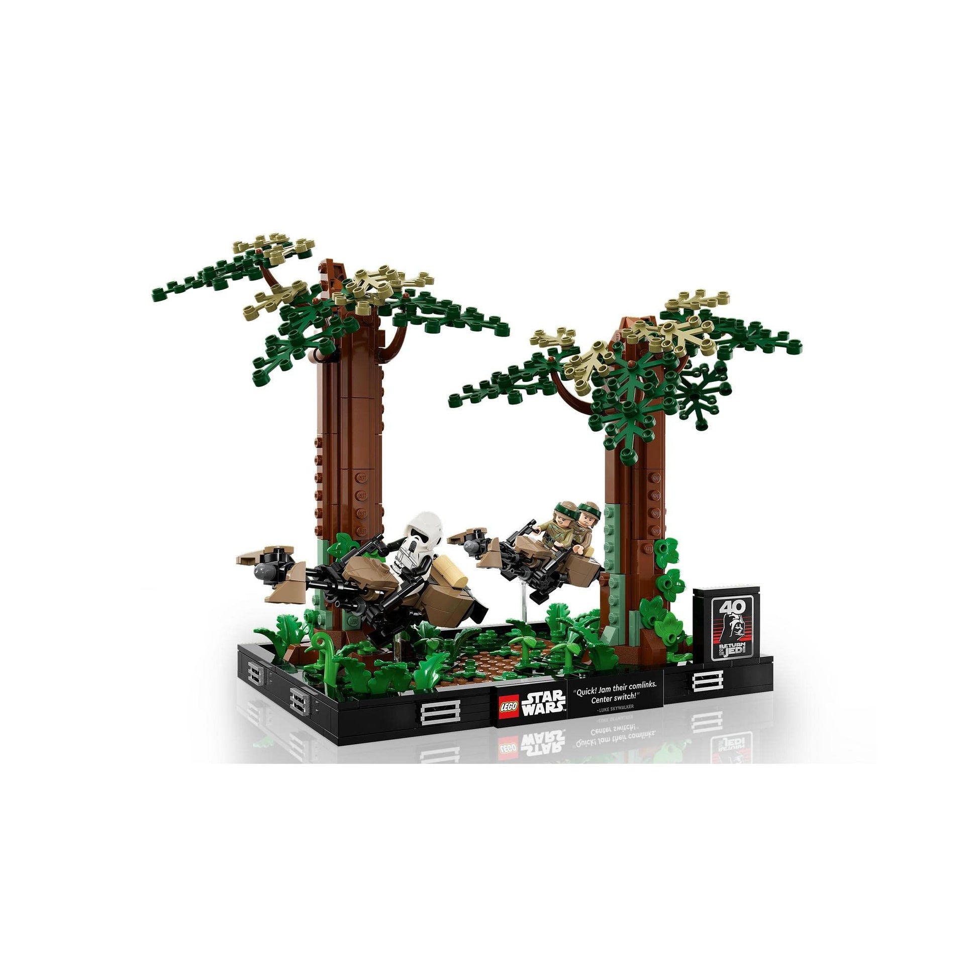 LEGO® Star Wars™ diorama de la poursuite en speeder sur Endor 75353