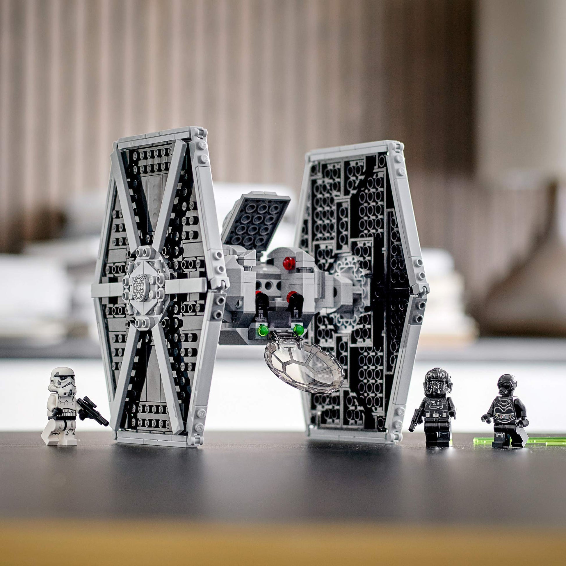 LEGO® Star Wars™ Imperial chasseur TIE 75300